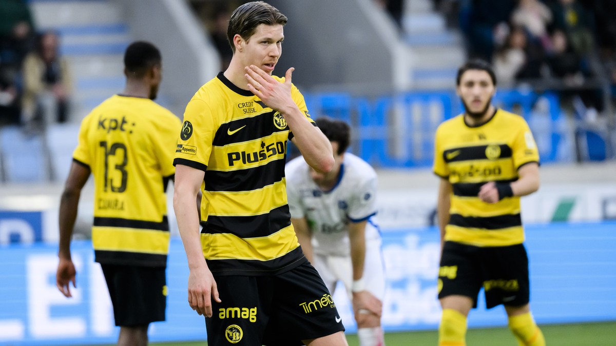 L'attaquant bernois Cedric Itten reagit lors de la rencontre du championnat de football de Super League entre le FC Lausanne-Sport et BSC Young Boys le dimanche 17 mars 2024 au stade de la Tuilie ...
