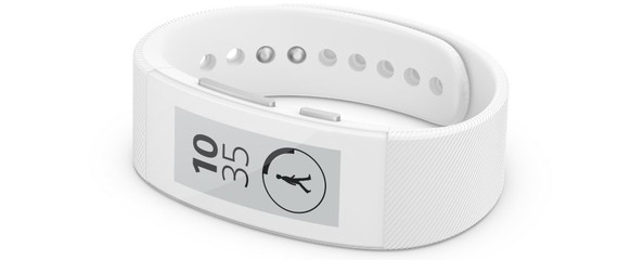 Das Fitness-Armband Talk besitzt ein gebogenes e-Ink-Display. Der Vorteil ist, dass man es auch bei prallem Sonnenlicht gut ablesen kann.