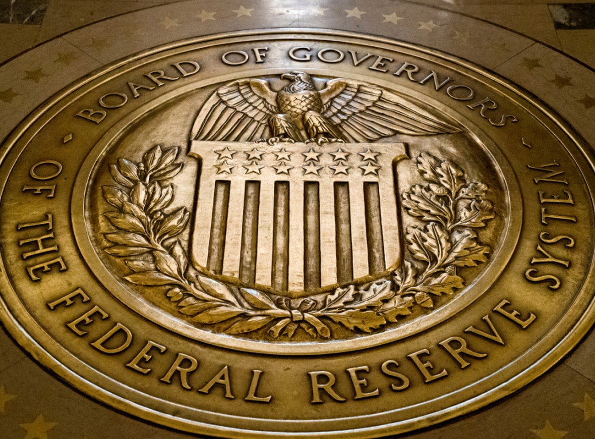 Die US-Notenbank Federal Reserve (Fed) belässt ihren Leitzins unverändert. (Symbolbild)