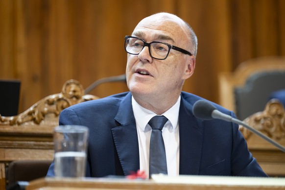 Bundesrat Martin Pfister spricht waehrend der Sommersession der Eidgenoessischen Raete, am Mittwoch, 18. Juni 2025 im Staenderat in Bern. (KEYSTONE/Anthony Anex)