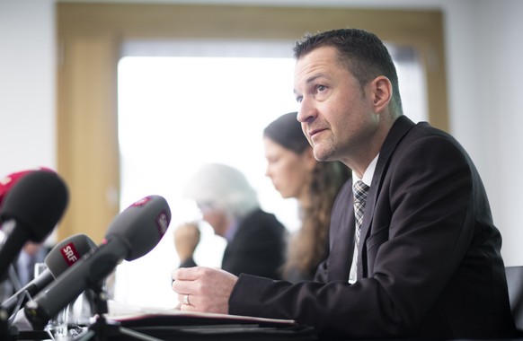 Der Erste St. Galler Staatsanwalt Christoph Ill, Mediensprecherin Beatrice Giger, und der Leiter der Kriminalpolizei Stefan Kuehne, von links, aufgenommen an einer Medienkonferenz zum Fall Ylenia, am  ...