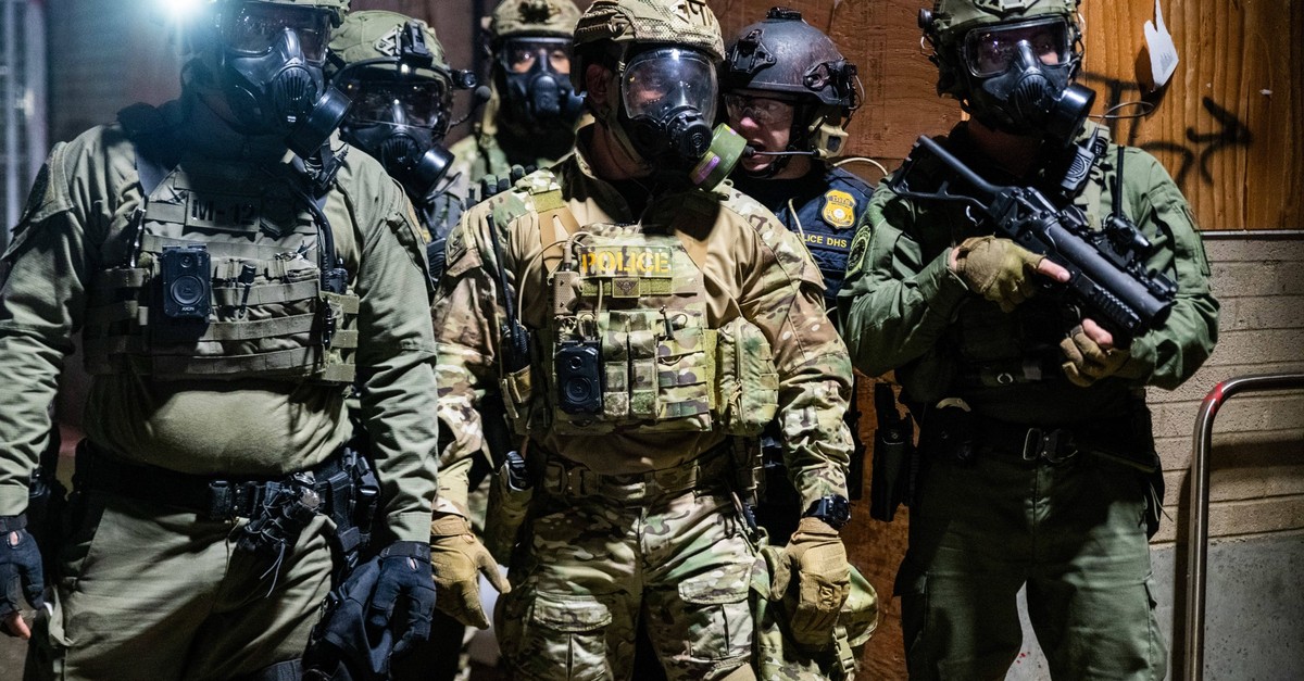 Jetzt ist es fix: Trump ordnet Bezahlung aller Heimatschutz-Mitarbeiter an