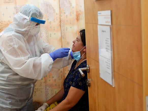 Die Zahl der Neuinfektionen mit dem Coronavirus ist in Israel stark gestiegen. Foto: Gil Cohen Magen/XinHua/dpa