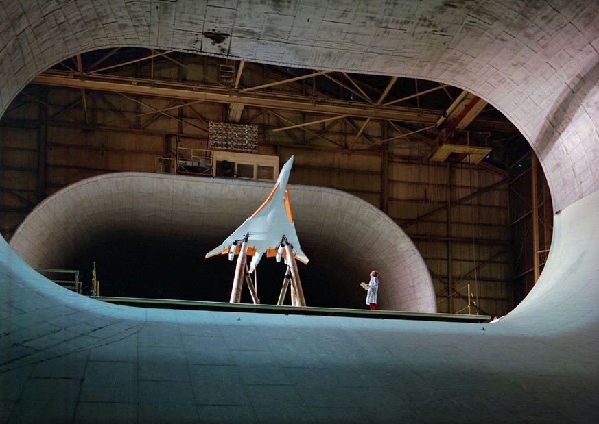Historical NASA wind tunnels

https://www.nasa.gov/gallery/nasa-ames-unitary-plan-wind-tunnel-history-gallery/