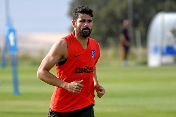epa07704199 Atletico de Madrid&#039;s forward Diego Costa attends a training session in Los Angeles de San Rafael, Spain, 08 July 2019. EPA/PABLO MARTIN