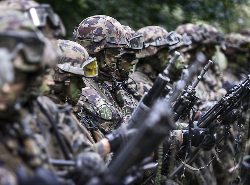 Rund 11&#039;600 Rekruten dürften nach Angaben des VBS am Montag für den ersten Start der Rekrutenschulen 2020 eingerückt sein. (Symbolbild)