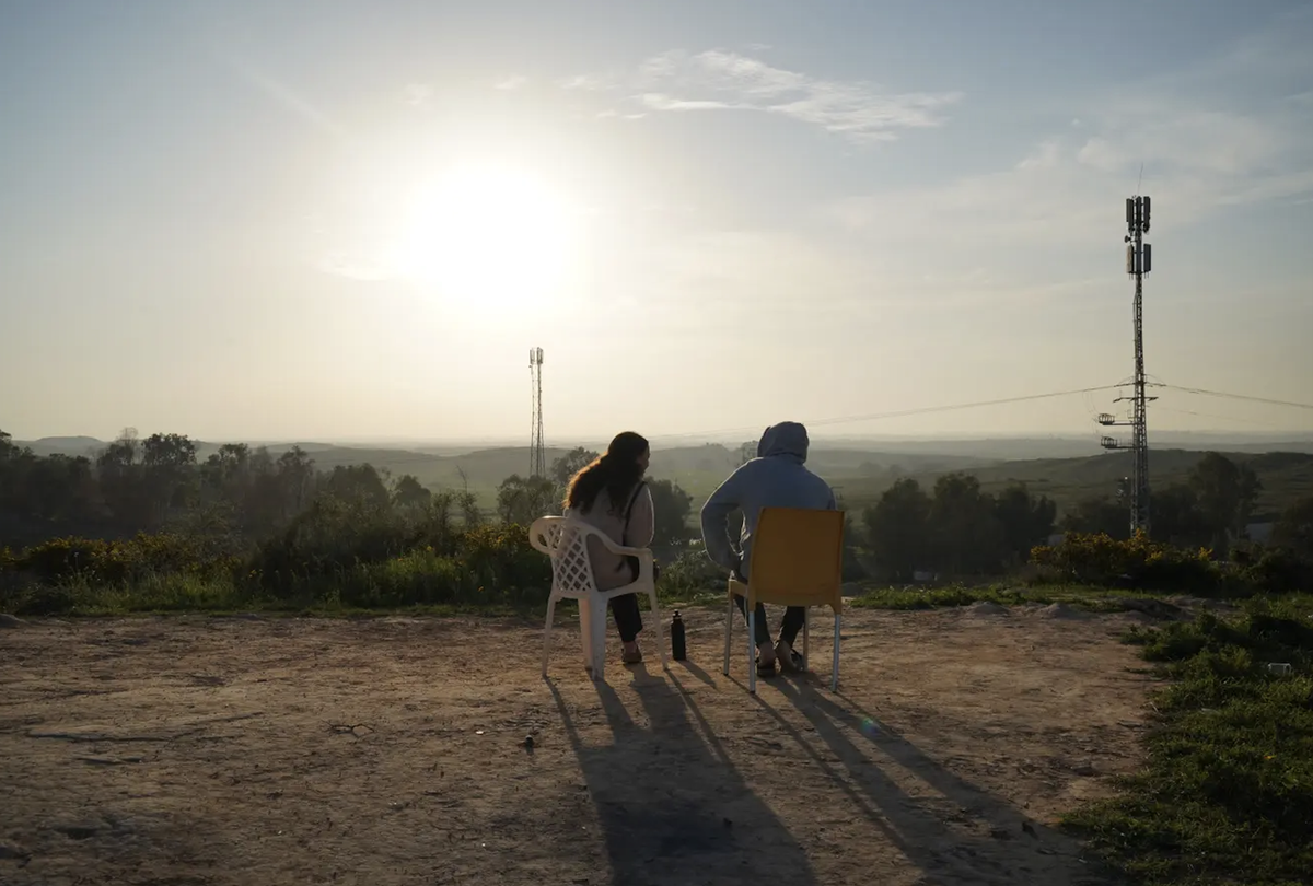 Coucher de soleil à Sderot, avec vue sur Gaza.