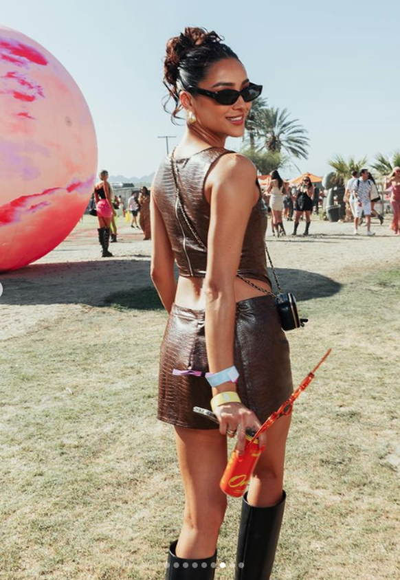 Shay Mitchell am Coachella Festival 2023
