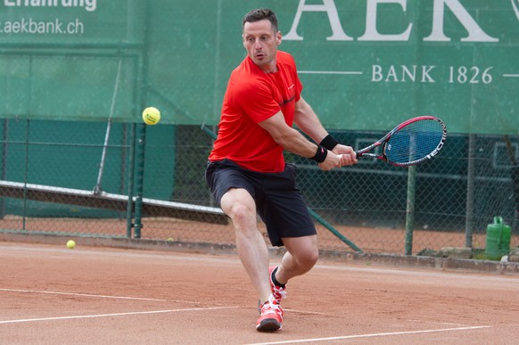 Bern, 21.06.2015 - Berner Tennis Meisterschaften, Kategorie Doppel R5/R9, der NHL Spieler Mark Streit, (Manuel Winterberger/EQ Images)