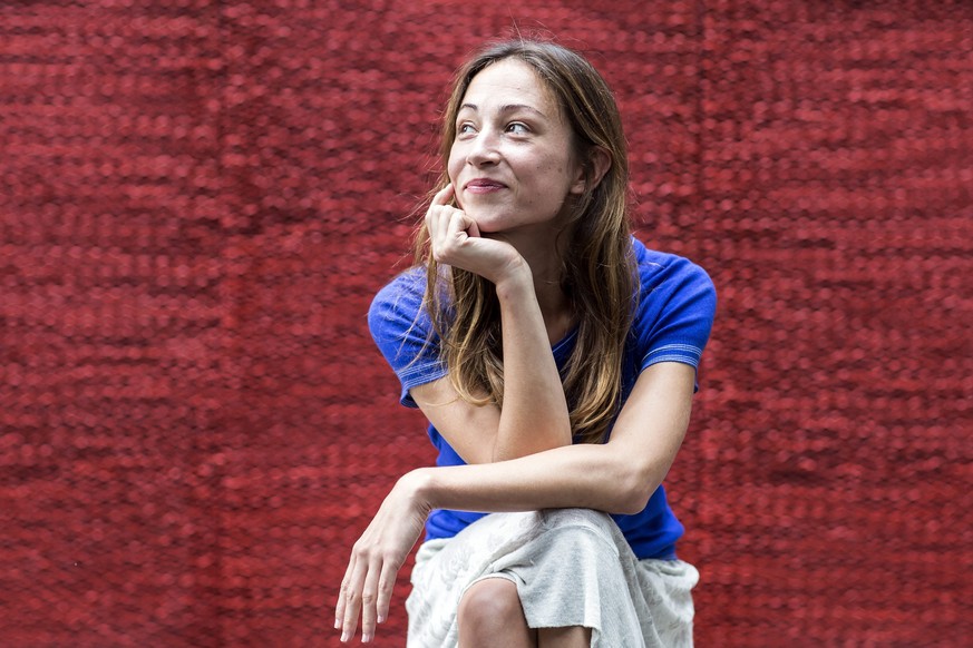 epa05467521 German actress Aenne Schwarz poses during a photocall for the film &#039;Vor der Morgenroete - Stefan Zweig in Amerika&#039; (Stefan Zweig: Farewell to Europe) at the 69th Locarno Internat ...