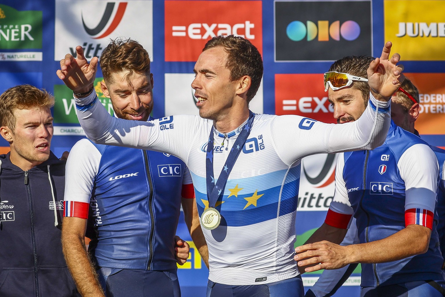 epa10881028 Gold medalist Christophe Laporte of France smiles on the podium after the men&#039;s elite road race during the European Cycling Championships in Wijster, Midden-Drenthe, Netherlands, 24 S ...