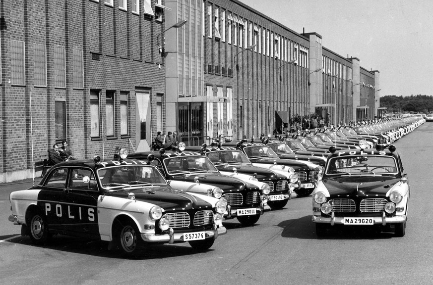 STOCKHOLM 1967 Polisbilar. Volvo Amazon 123 GT STOCKHOLM Sverige x200x *** STOCKHOLM 1967 Police cars Volvo Amazon 123 GT STOCKHOLM Sweden x200x PUBLICATIONxNOTxINxDENxNORxSWExFIN Copyright: xTTx POLI ...