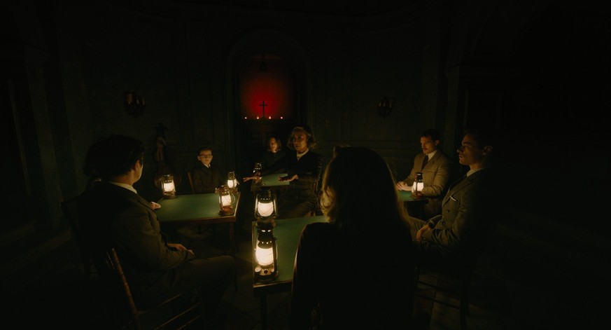 haunting in venice mit Kenneth Branagh, Michelle Yeoh 2023