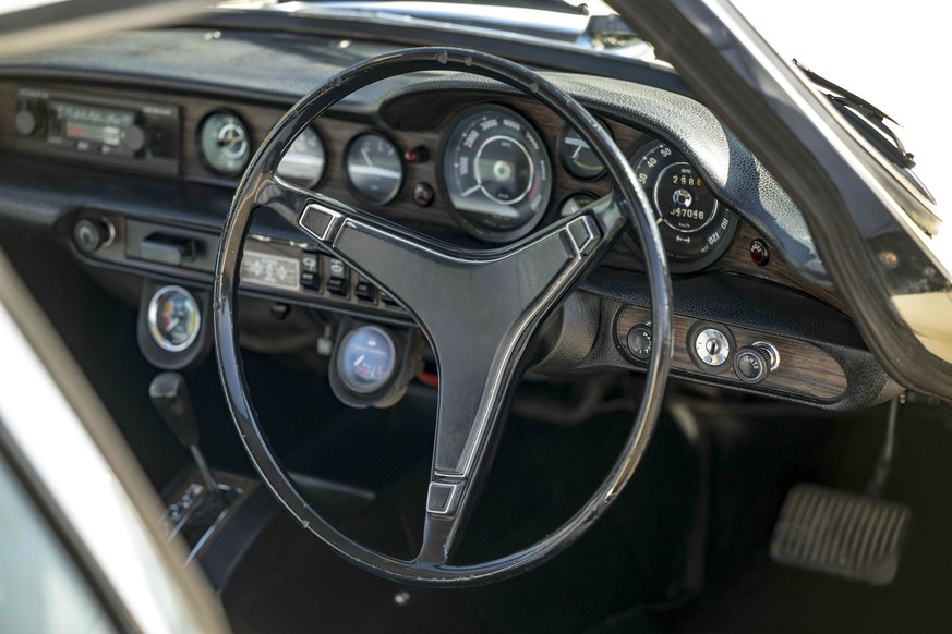 1973 Volvo P1800 ES

https://www.themarket.co.uk/en/listings/volvo/p1800-es/f9914f00-c039-41b9-aa68-33c962510ee5?open=true