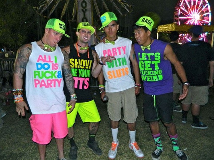 Dumme Shirts für Festivals