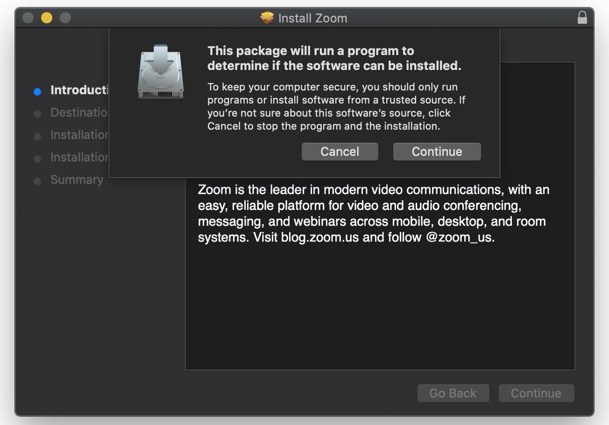 Dem Nutzer wird vorgegaukelt, mit «Weiter» werde überprüft, ob Zoom installiert werden kann. Tatsächlich wird das Programm mit einem Klick direkt installiert.