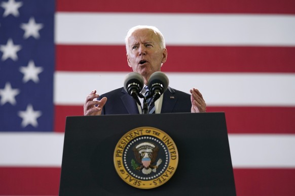 President Joe Biden speaks to American service members at RAF Mildenhall in Suffolk, England, Wednesday, June 9, 2021. (AP Photo/Patrick Semansky)
Joe Biden