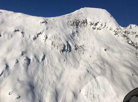 HANDOUT --- Am Montag, 25. Dezember 2017, gegen 8.20 Uhr, verstarb ein Tourenskifahrer, oberhalb der Belalp, nach einem Lawinenniedergang. Fuenf Tourenskifahrer begaben sich in die Region vom Hofathor ...