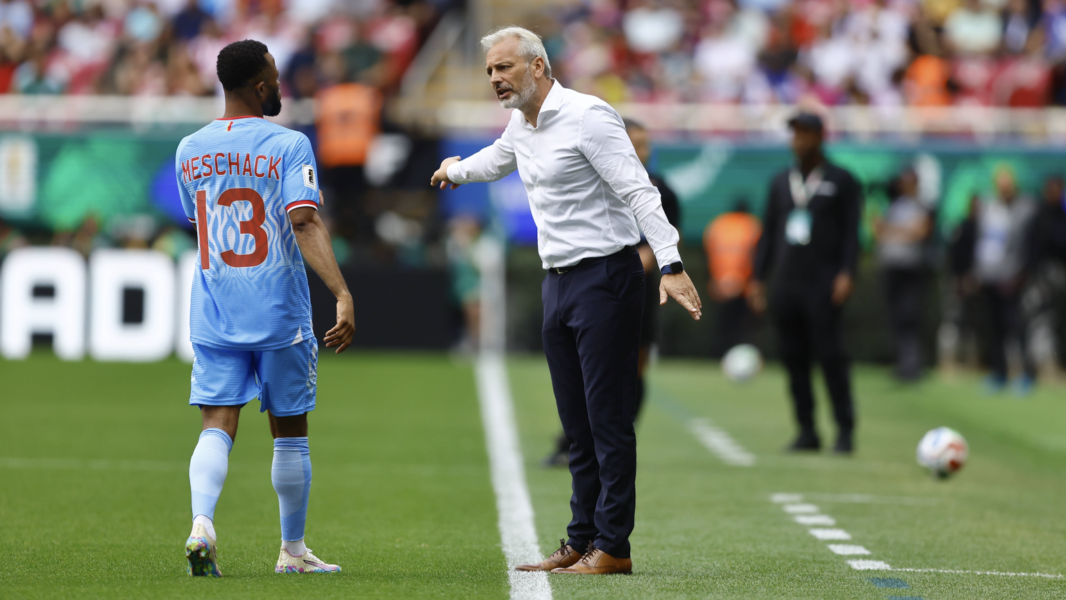 RD Congo v Jamaica - 2026 FIFA World Cup, WM, Weltmeisterschaft, Fussball Qualifying ZAPOPAN, MEXICO- MARCH 31: Head coach of RD Congo Sebastien Desabre gives tactics during a World Cup 2026 playoff q ...