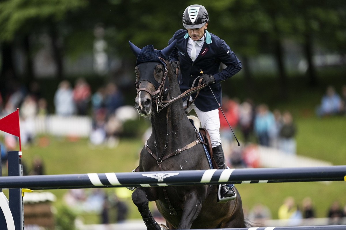 Denis Lynch of Ireland on Vistogrand in action at the ?Defender Grand Prix of Switzerland?, a competition with price money of 308'600 Euro, at the CSIO Show horse jumping, on Sunday, June 2, 2024 ...