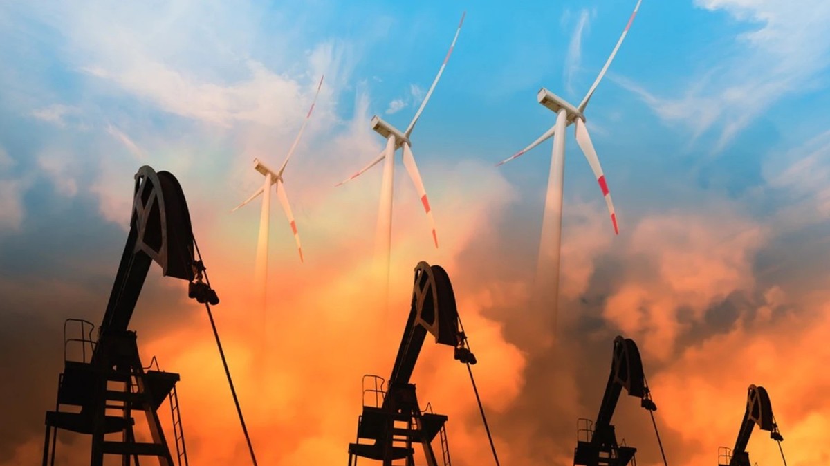 Le charbon, le pétrole et le gaz cèdent peu à peu la place à l'énergie solaire et éolienne.