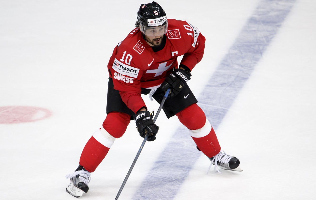 ARCHIV - ZUR SELEKTION DER SCHWEIZER EISHOCKEY-NATIONALTEAMS FUER DIE OLYMPISCHEN WINTERSPIELE IN PYEONGCHANG, SUEDKOREA, STELLEN WIR IHNEN FOLGENDES BILDMATERIAL ZUR VERFUEGUNG  Switzerland's A ...