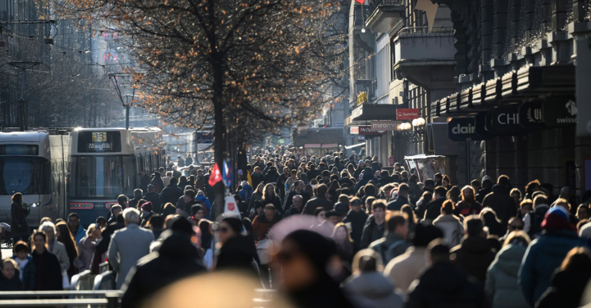 Die-Schweizer-Einkaufsstrassen-sind-voll-wie-nie-warum-H-ndler-trotzdem-jammern
