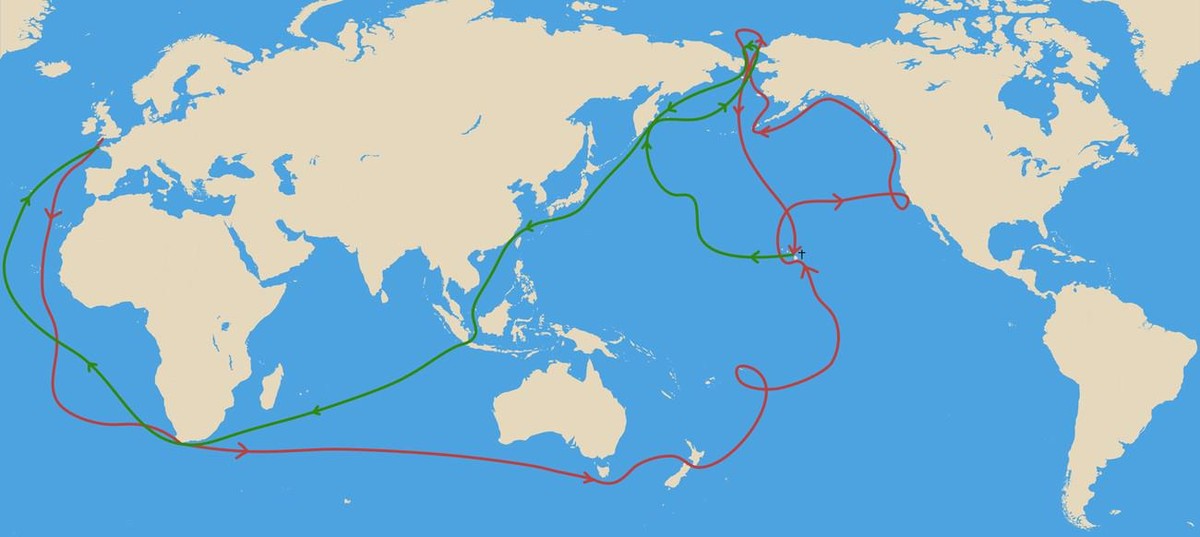 Karte der dritten Reise von James Cook. Die Route vor Cooks Tod ist in rot dargestellt, die Route seiner Mannschaft nach Cooks Tod in grün.
https://en.wikipedia.org/wiki/Third_voyage_of_James_Cook