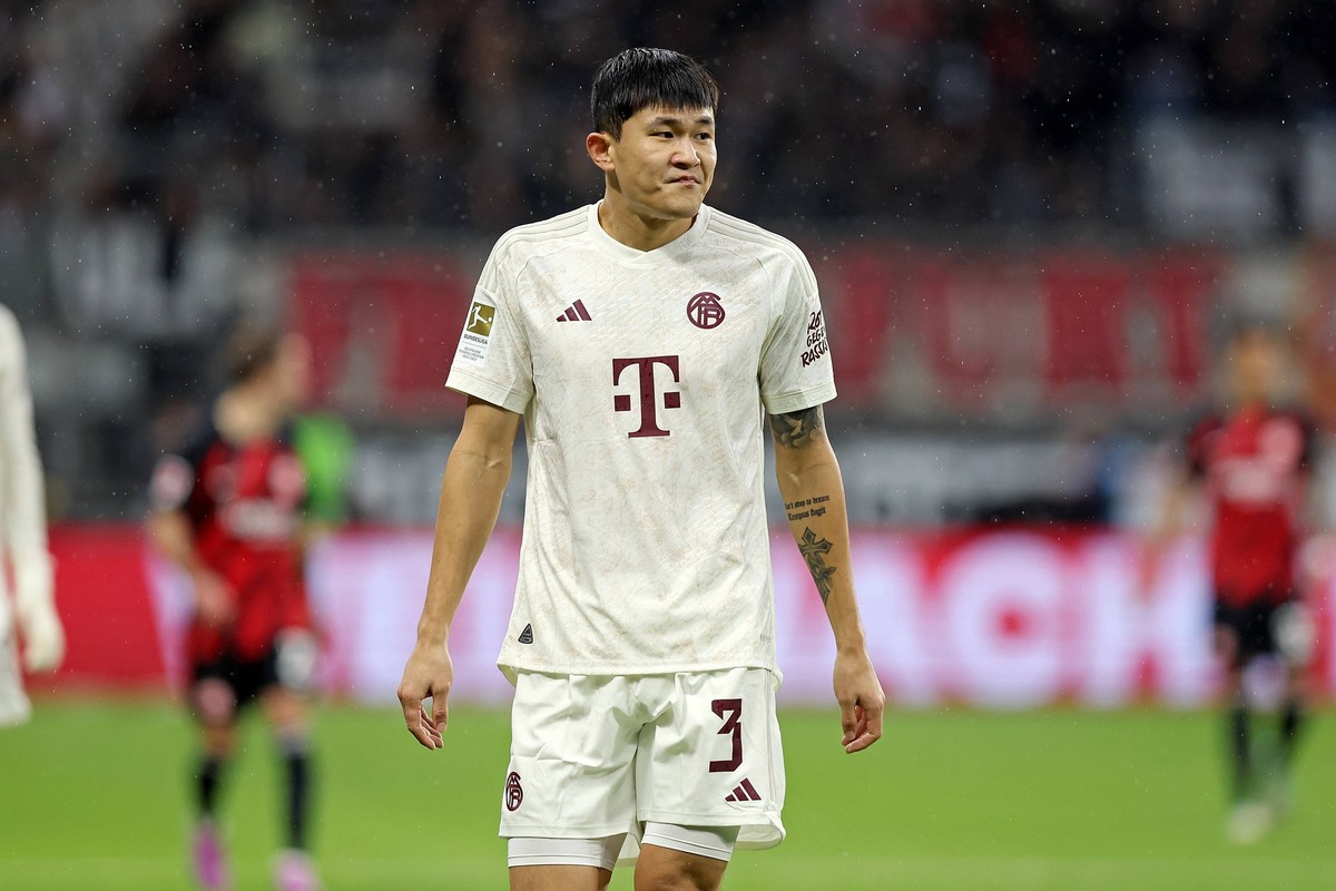 09.12.2023, xovx, Fu�ball Bundesliga, Eintracht Frankfurt - FC Bayern M�nchen Min-Jae Kim FC Bayern M�nchen DFL/DFB REGULATIONS PROHIBIT ANY USE OF PHOTOGRAPHS as IMAGE SEQUENCES and/or QUASI-VIDEO em ...