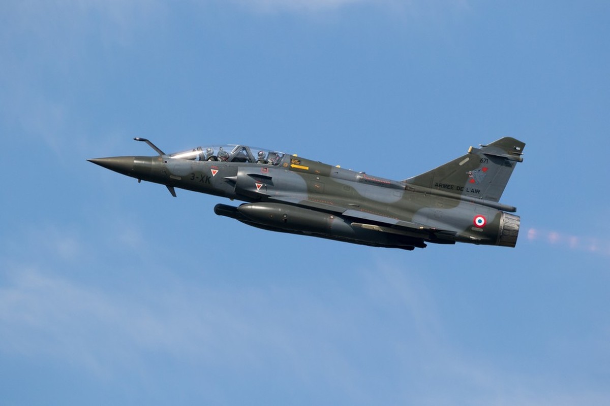 Un Mirage-2000D français