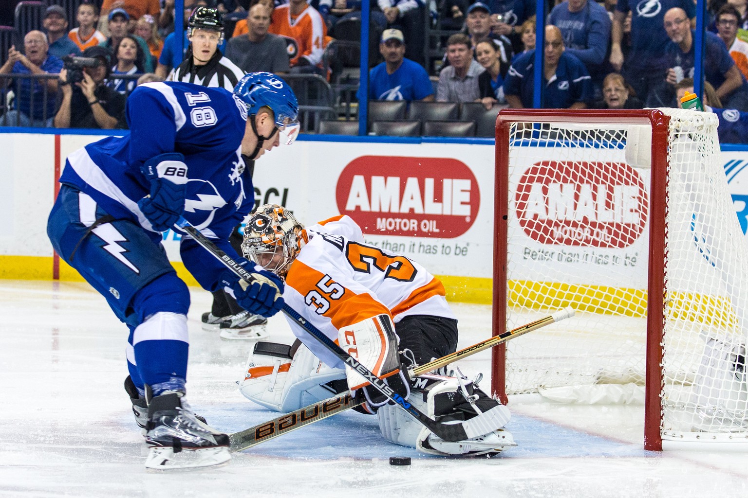 Playoff-Finalist Tampa Bay bezwingt die Flyers in der ersten offiziellen 3-gegen-3-Verlängerung.&nbsp;