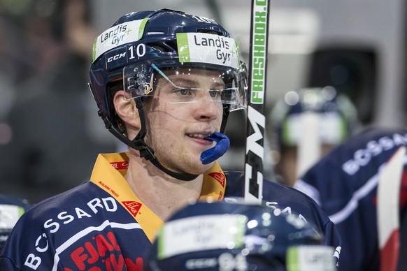 Zugs Dominic Lammer im Eishockey Meisterschaftsspiel der National League A zwischen dem EV ZUG und dem HC Ambri-Piotta, am Dienstag, 15. November 2016, in der Bossard Arena in Zug.(KEYSTONE/Alexandra  ...