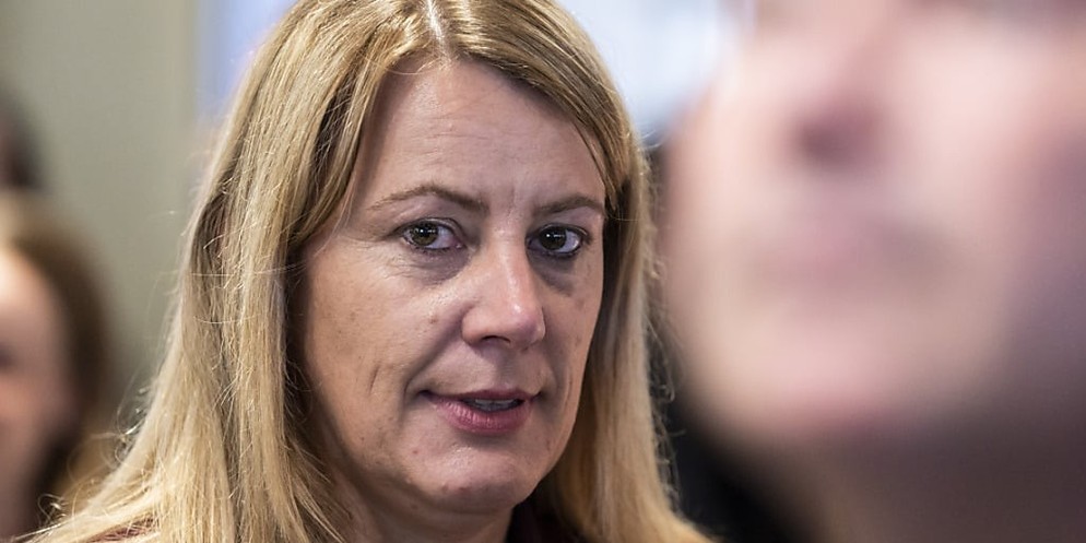 Bei den Grossratswahlen im Frühling 2022 konnte Madeleine Amstutz im Alleingang einen Erfolg mit ihrer Wiederwahl ins Berner Kantonsparlament verbuchen. Mit der Wahl in den Nationalrat klappte es am S ...