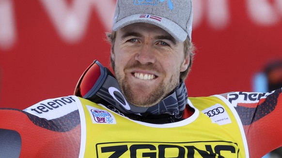 Norway&#039;s Aleksander Aamodt Kilde celebrates winning an alpine ski, men&#039;s World Cup super G, in Val Gardena, Italy, Friday, Dec. 17, 2021. (AP Photo/Alessandro Trovati)