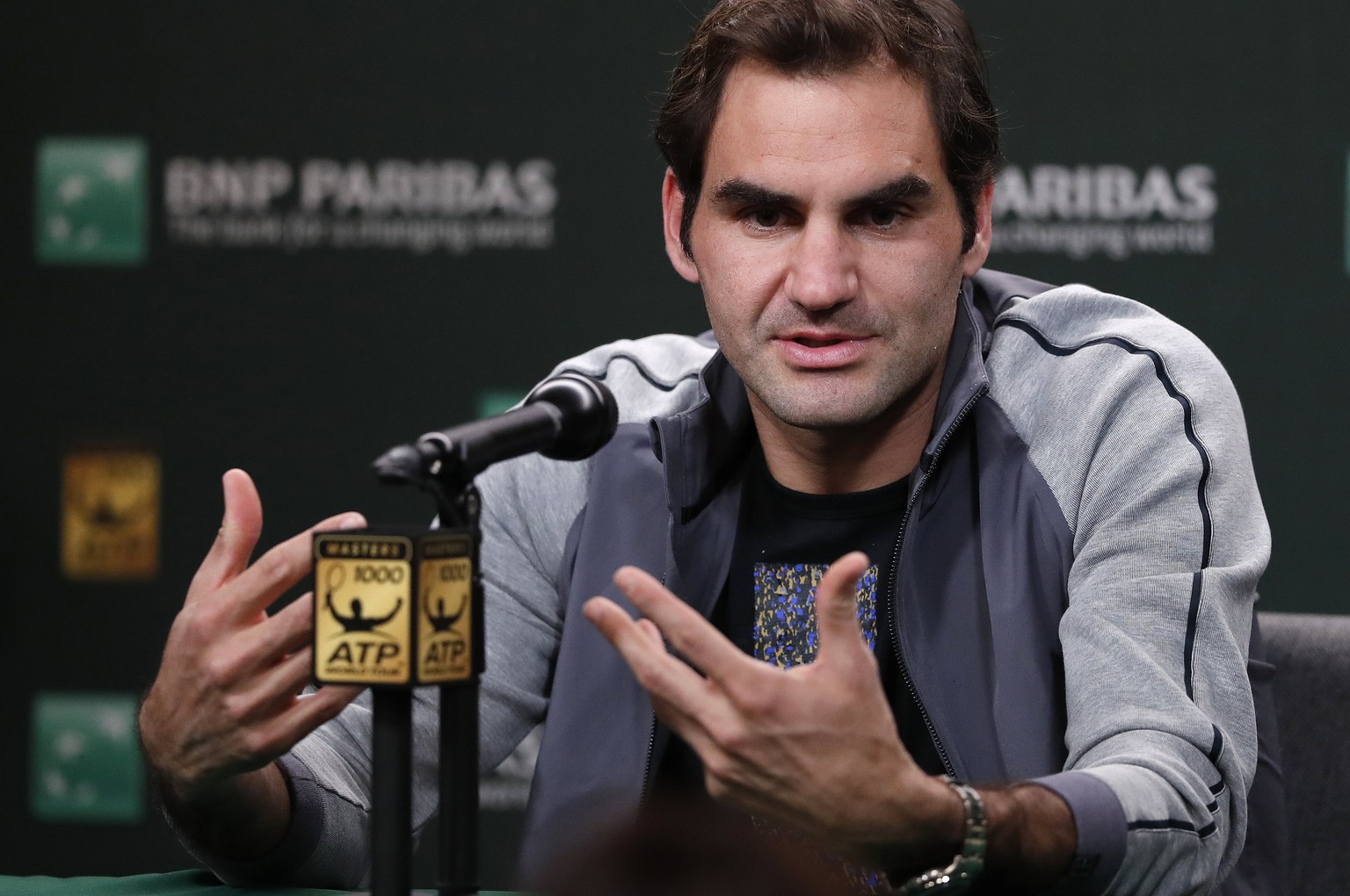 epa06590527 Roger Federer of Switzerland responds to questions during a press conference at the BNP Paribas Open at the Indian Wells Tennis Garden in Indian Wells, California, USA, 08 March 2018. EPA/ ...