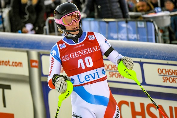 epa07174985 Tanguy Nef of Switzerland reacts in the finish area after the second run of the Men&#039;s Slalom race at the FIS Alpine Skiing World Cup in Levi, Finland, 18 November 2018. EPA/KIMMO BRAN ...