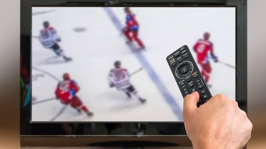 Eishockey TV Fernsehen Swisscom UPC MySports National League A Symbolbild Ice Hockey Kamera