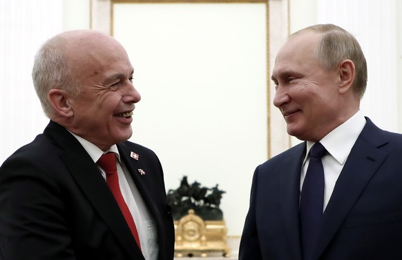 epa08014228 Russian President Vladimir Putin (R) meets with Swiss Federal President Ueli Maurer (L) in the Kremlin in Moscow, Russia, 21 November 2019. President of the Swiss Confederation Ueli Maurer ...