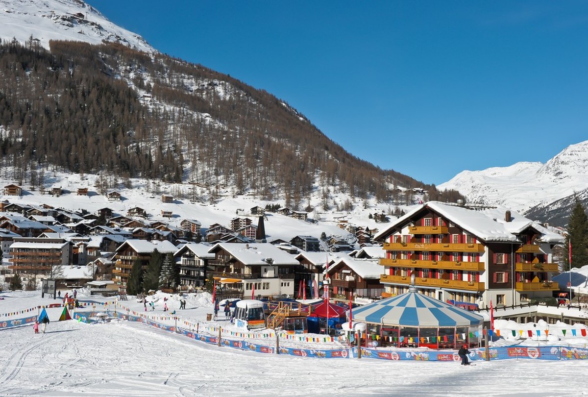 Seuls 12% des habitants actifs de Saas-Fee (VS) travaillent dans une autre commune.