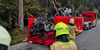 Österreich hat ein Problem: Warum sich niemand traut, diesen Tesla zu entsorgen