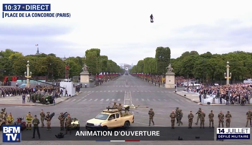 Zapata bei der Militärparade in Paris.