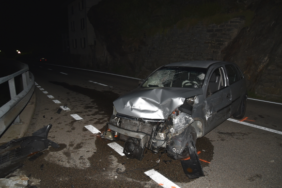Das beschädigte Auto in Roveredo.
