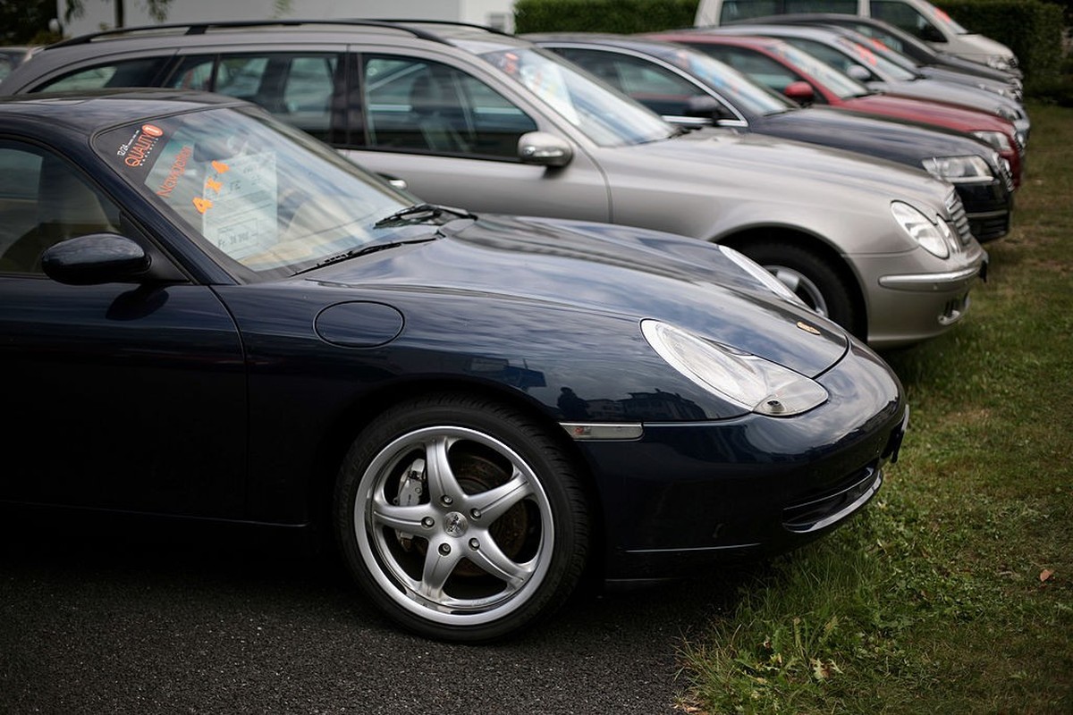 Le Ministère public tessinois a émis huit actes d'accusation et 31 ordonnances pénales dans une vaste affaire de contrats de leasing portant sur des voitures de luxe. Les infractions concernent n ...