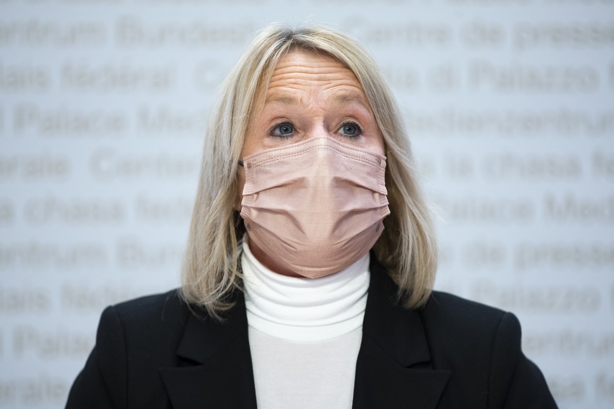 Elisabeth Schneider-Schneiter, Nationalraetin, Die Mitte-BL, spricht waehrend einer Medienkonferenz des Komitees "Ja zum Freihandelsabkommen mit Indonesien", am Montag, 25. Januar 2021, in B ...