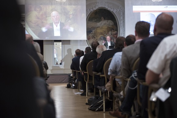 Roger de Weck Generaldirektor SRG, spricht waehrend der Service Puplic Konfernz am, Mittwoch 7. September 2016, in Bern. (KEYSTONE/Marcel Bieri)