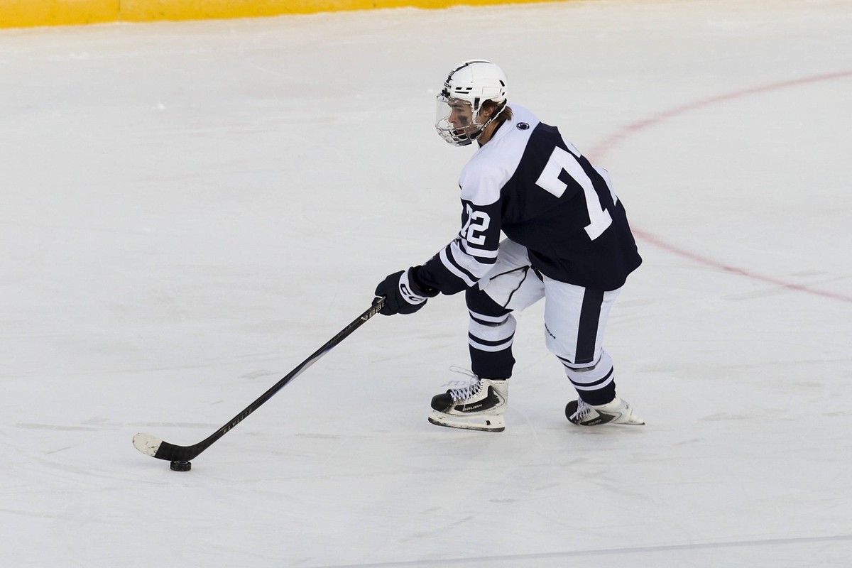 NCAA, College League, USA Hockey: Michigan State at Penn State Jan 31, 2026 State College, PA, USA Penn State Nittany Lions forward Gavin McKenna 72 moves with the puck during the third period against ...