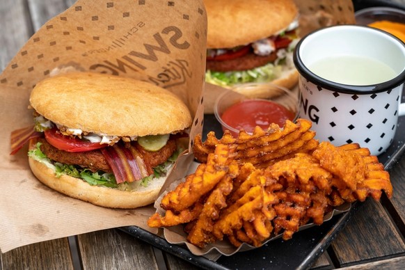 Gewagte Kombination: Swing Kitchen setzt auf Fastfood und vegan.