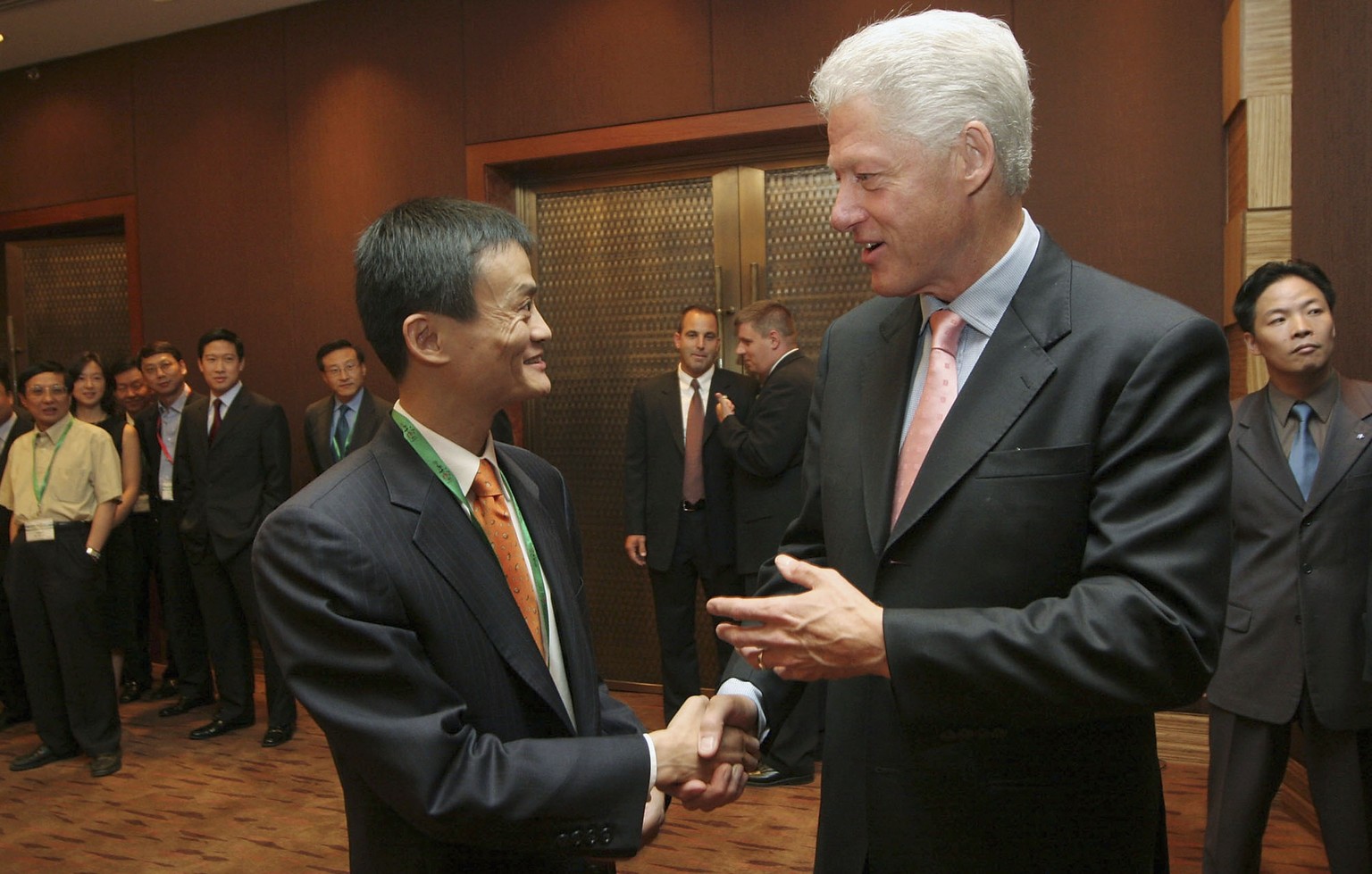 Jack Ma mit dem früheren US-Präsidenten Bill Clinton.