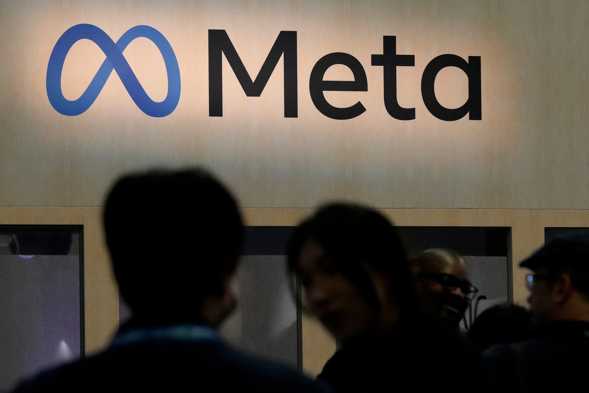 FILE - Attendees visit the Meta booth at the Game Developers Conference 2023 in San Francisco on March 22, 2023. (AP Photo/Jeff Chiu, File)
Meta-Lawsuit-Children
