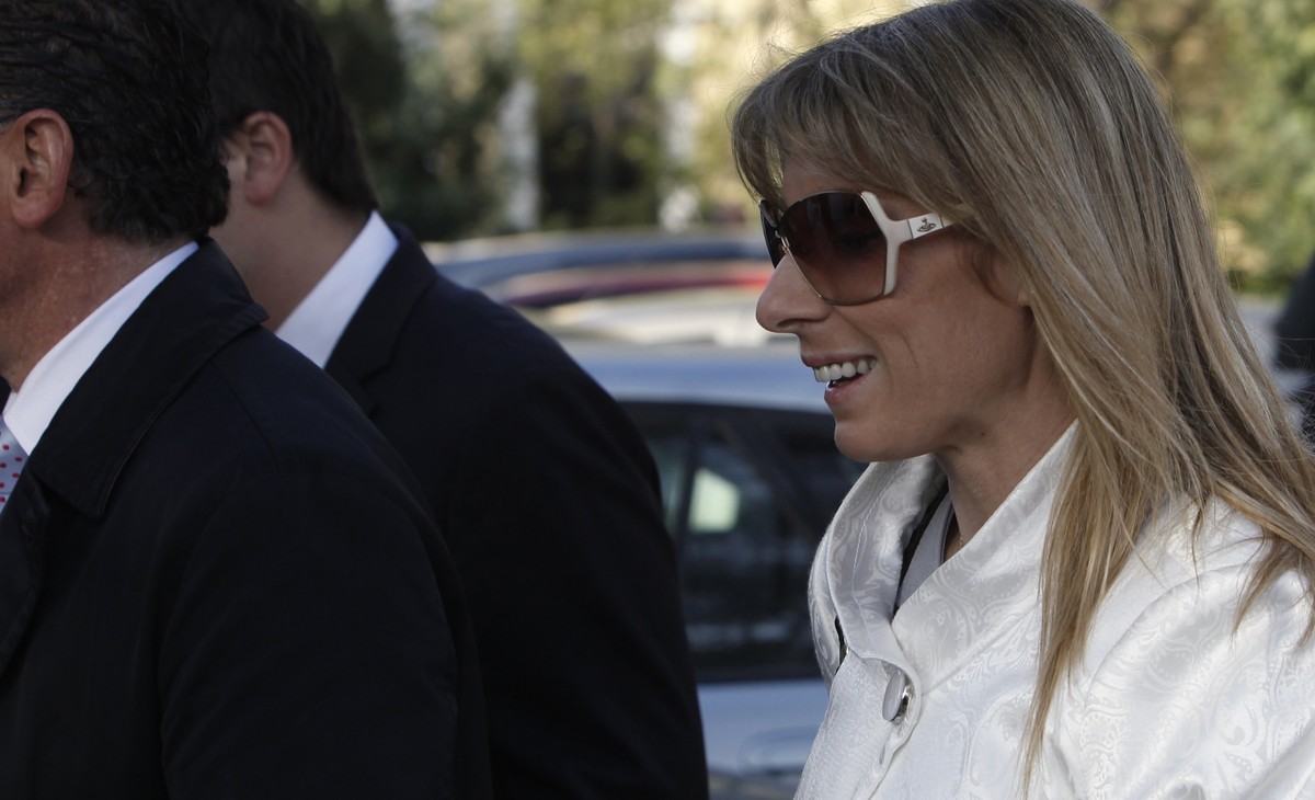 Greek Olympic medallist Katerina Thanou arrives at a courthouse in Athens March 28, 2011. Former sprinter Thanou appeared in court on Monday to respond in her and fellow athlete Kostas Kenteris'  ...